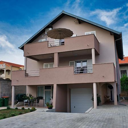 Apartments And Rooms B&B Zadar Bagian luar foto